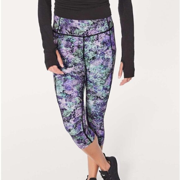 Lululemon Fast & Free Crop II Nulux 19" Vivid Vision Multi Black - Picture 6 of 6